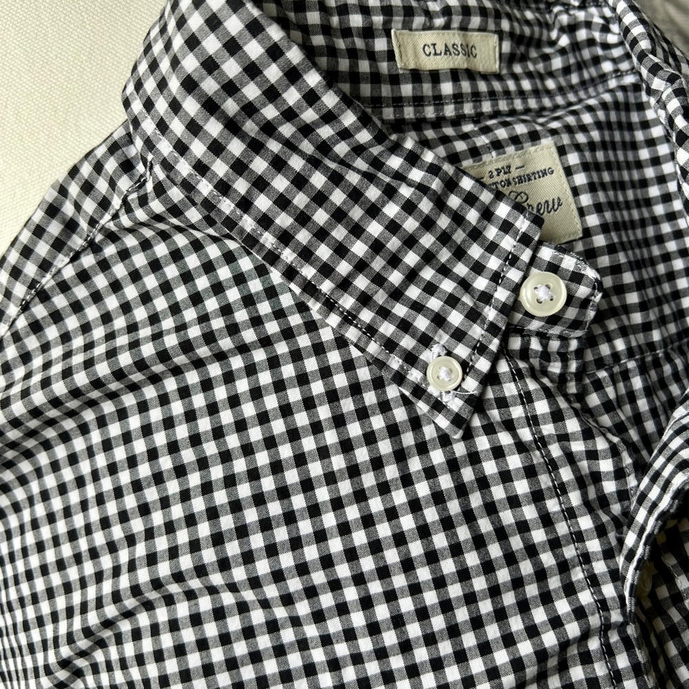 J Crew men’s cotton poplin black gingham long sleeve button down shirt.